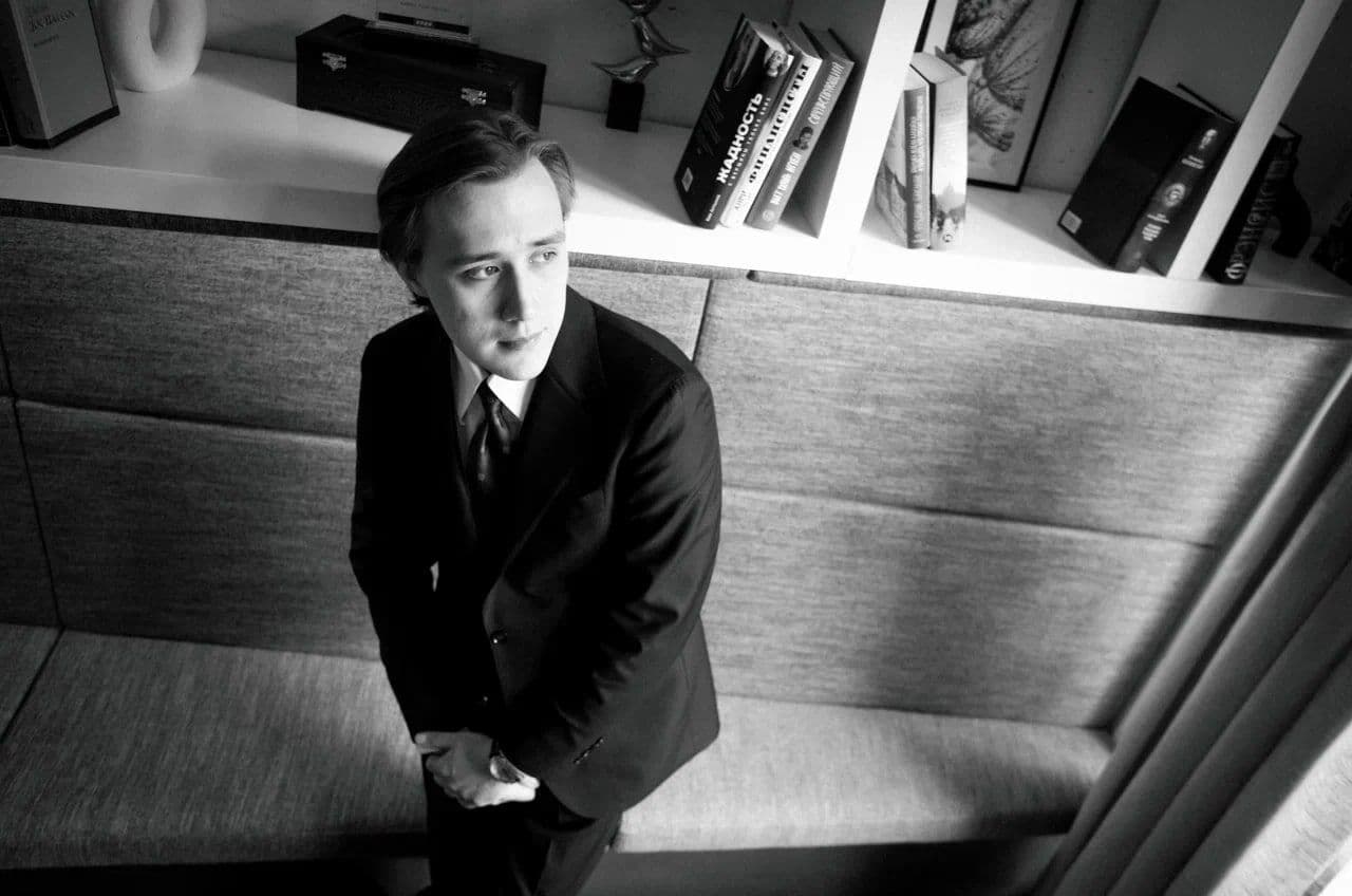 Вадим Новиков - младший юрист в ALX Partners